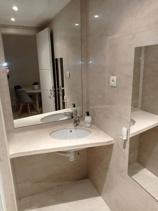 Loft Apartment Sagrada Familia Барселона 0*,